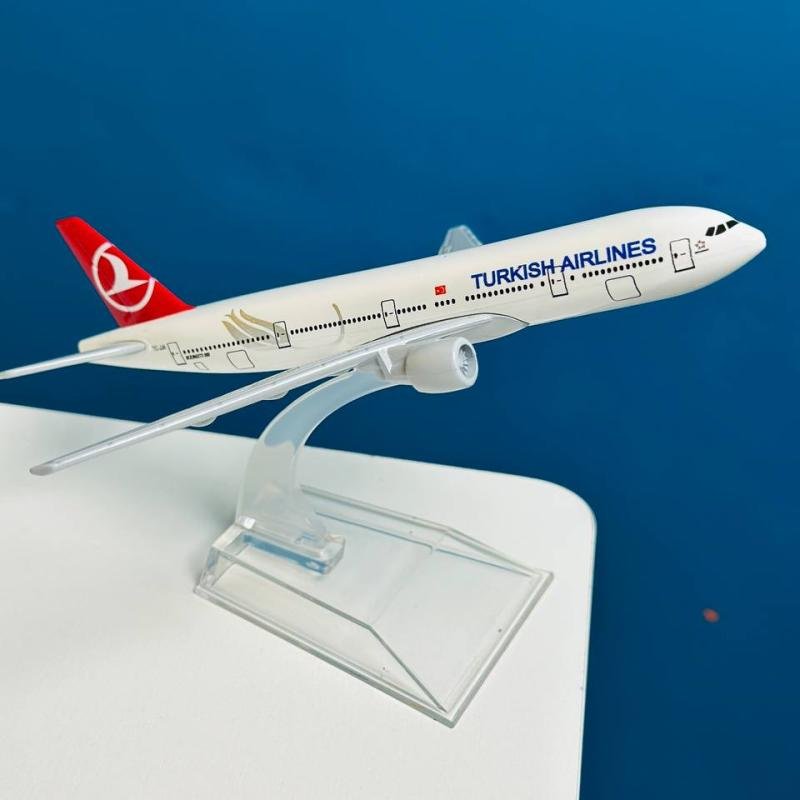 Turkish Airlines Boeing 777 Metal Aircraft -16cm