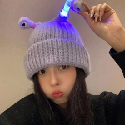 Funny Winter LED Cap Winter Cute Glowing Little Monster Knit Hat (BC020)